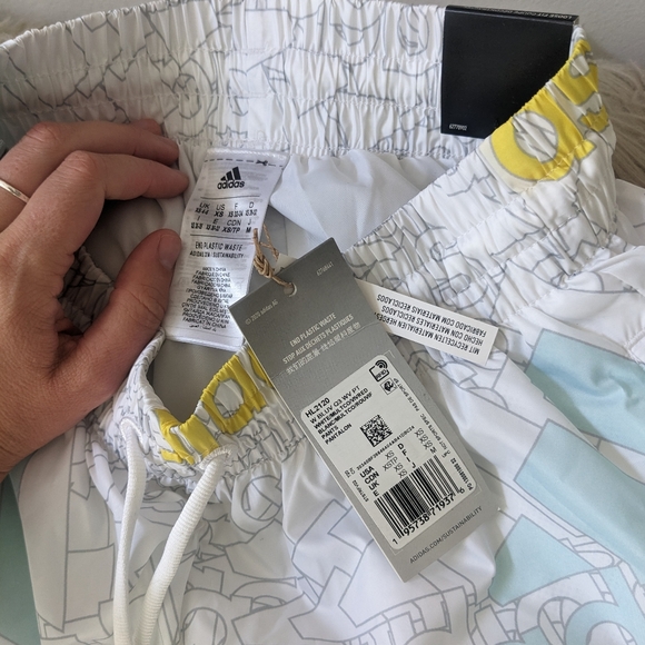 Adidas Windpants - Picture 4 of 4